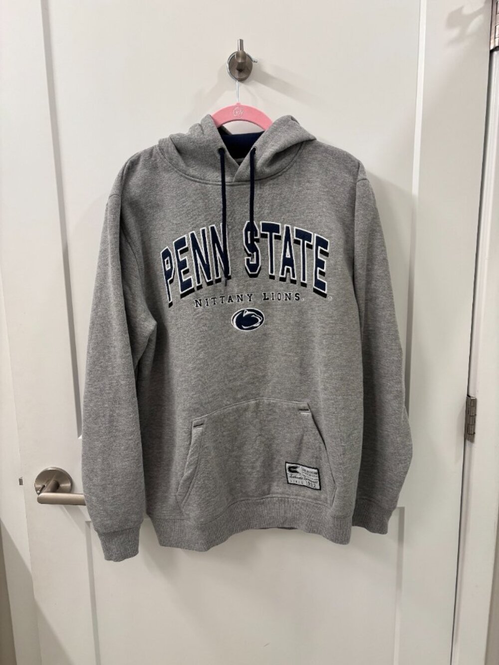 Colosseum Athletics Penn State Nittany Lions Pullover Hoodie – Gray – Size Large